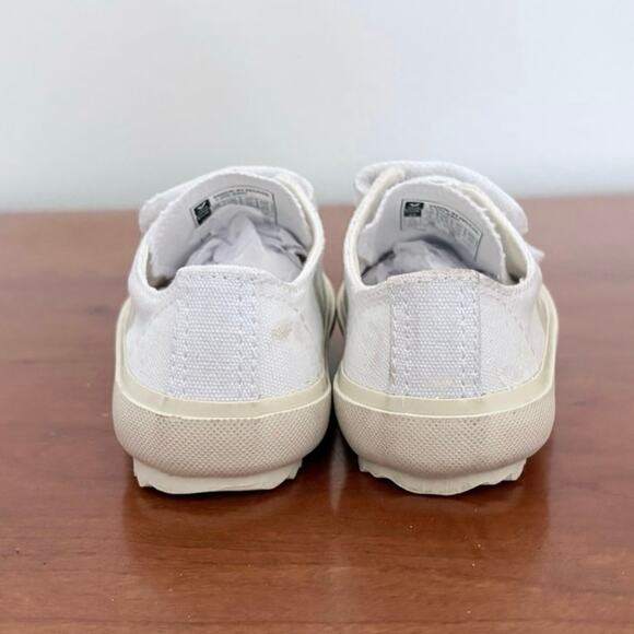 VEJA Small Ollie Canvas White Sneakers Toddler Size 6 - Picture 8 of 11